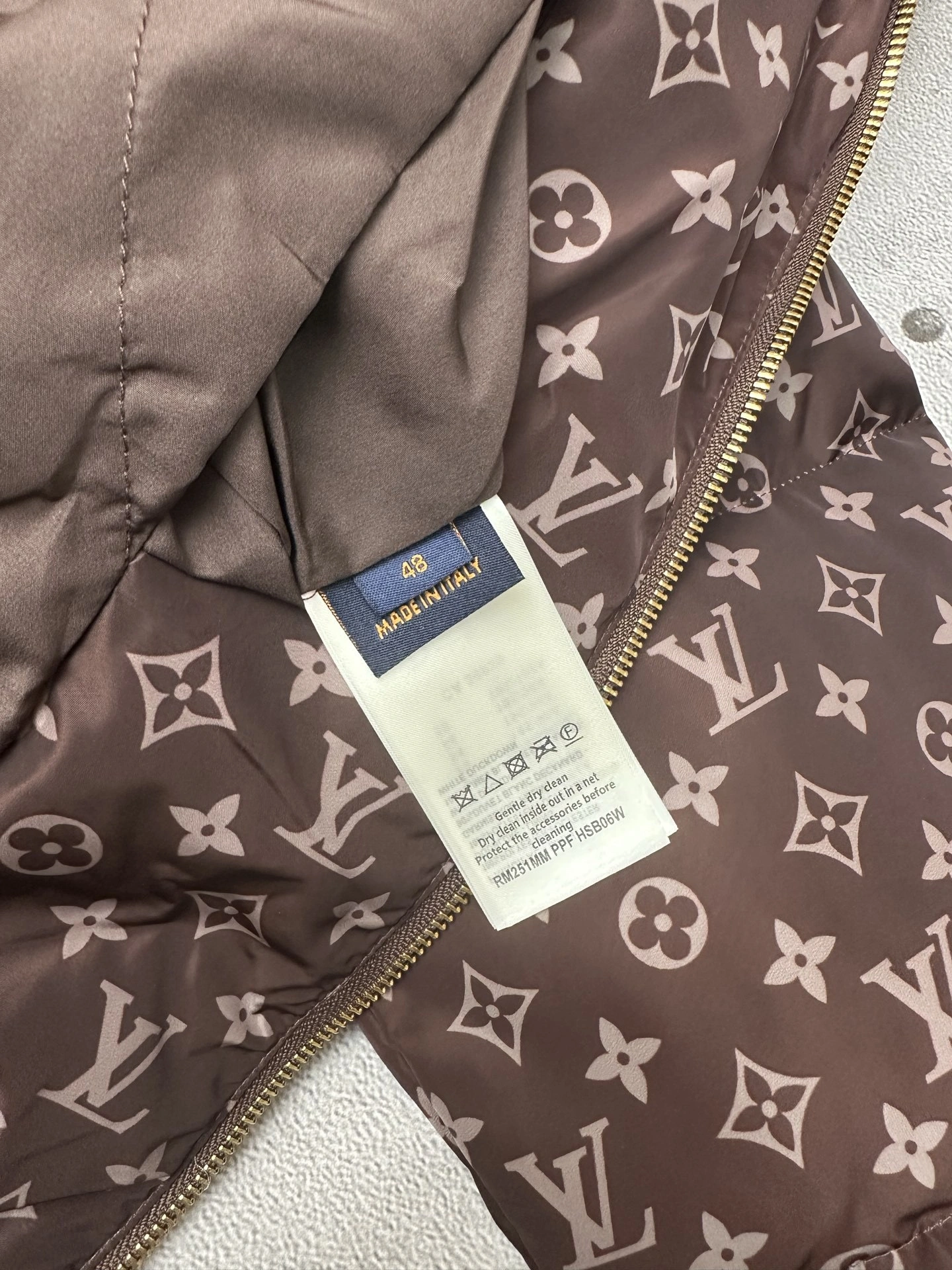 wg.luxury-- 8V Down jacket item: E-F431J1718